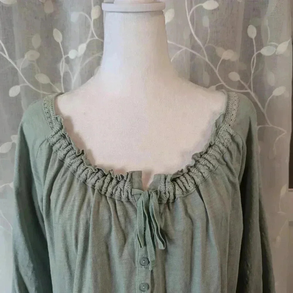 Hem & Thread Green Ruffle Blouse Small - Picture 2 of 5